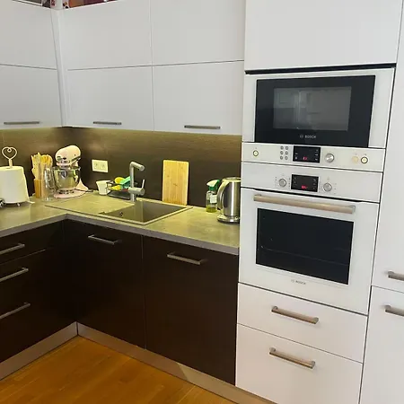 Apartment Stunning Garden Flat On The Hills Next To Old Town *