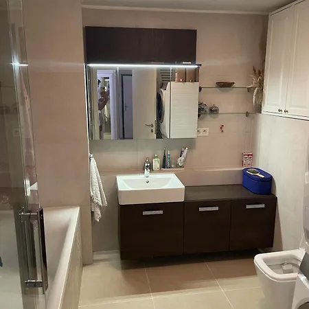 Apartment Stunning Garden Flat On The Hills Next To Old Town Bratislava