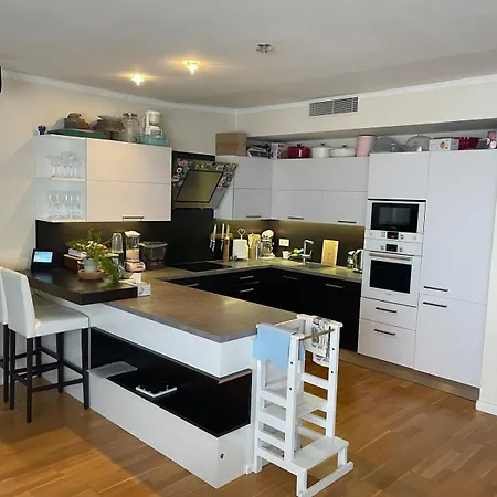 Stunning Garden Flat On The Hills Next To Old Town Bratislava